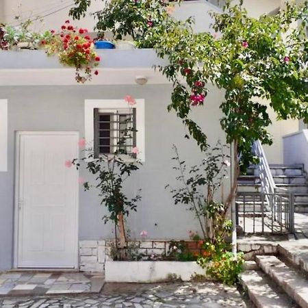 Olti'S Beach House Saranda Dış mekan fotoğraf